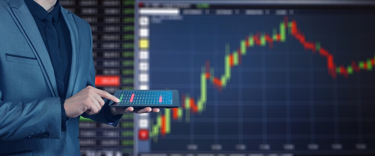 stock exchange, win, boom, businessman, tablet, computer, steering, business, symbol, arrow, direction, up, tendency, banks, trading floor, dollar, euro, finance, financial crisis, business dealings, capital, economy, loans, politics, pension, speculation, loss, delivery date, forward business, world economy, stock exchange, finance, finance, finance, finance, finance, economy, economy, economy, economy
